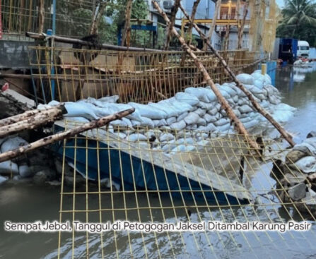 Tanggul Petogogan Jebol, Perbaikan Darurat dengan Karung Pasir Dilakukan