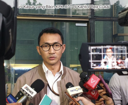 KPK Sita Uang Miliaran dan Emas 3 Kg dalam OTT di Bea Cukai