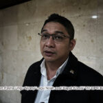 Momen Unik Pasha Ungu Nyanyikan Lagu Noah Saat Rapat Serius Bahas Bencana di DPR